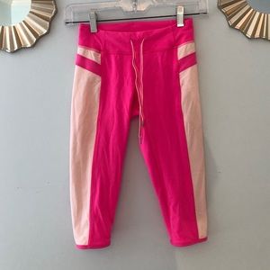 Lululemon cropped hot pink leggings